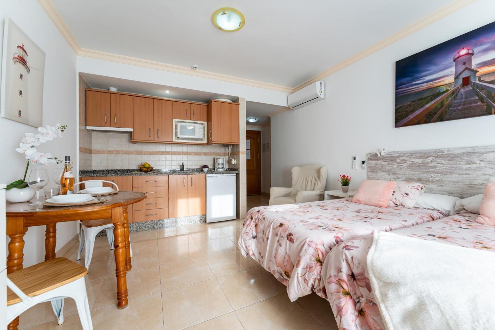 Malagasuite El Levante Apartments Торремолінос Номер фото