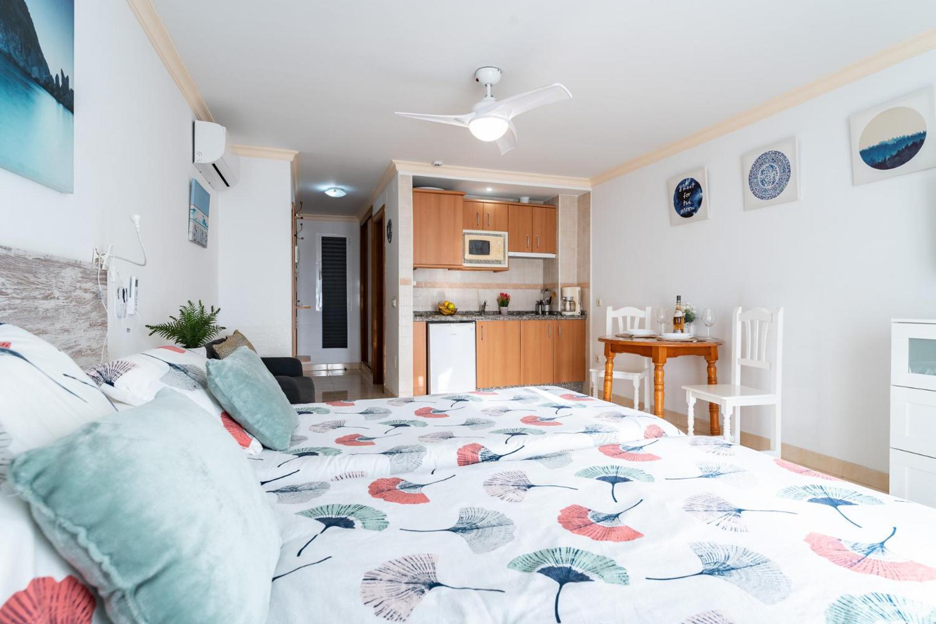 Malagasuite El Levante Apartments Торремолінос Номер фото