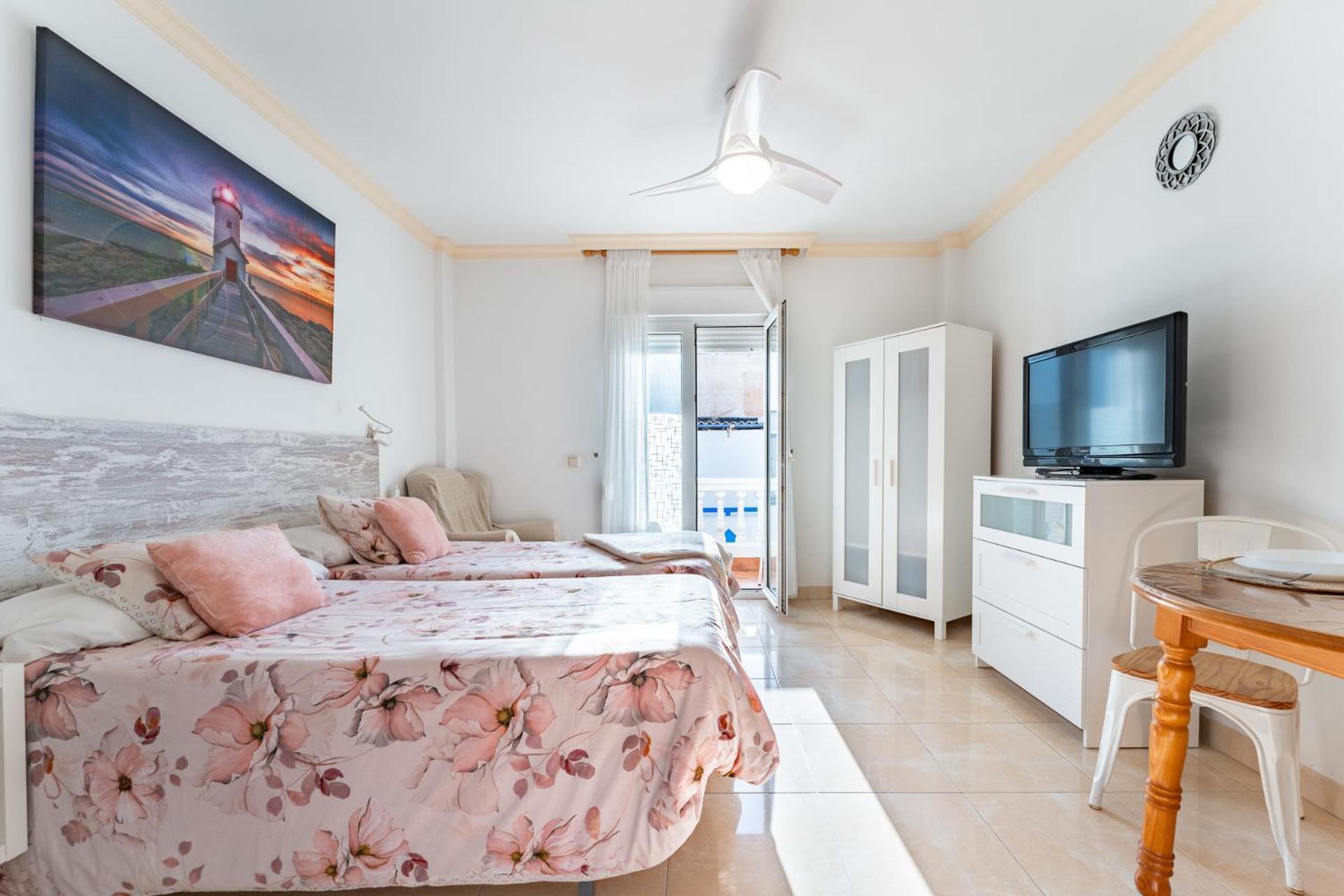 Malagasuite El Levante Apartments Торремолінос Екстер'єр фото
