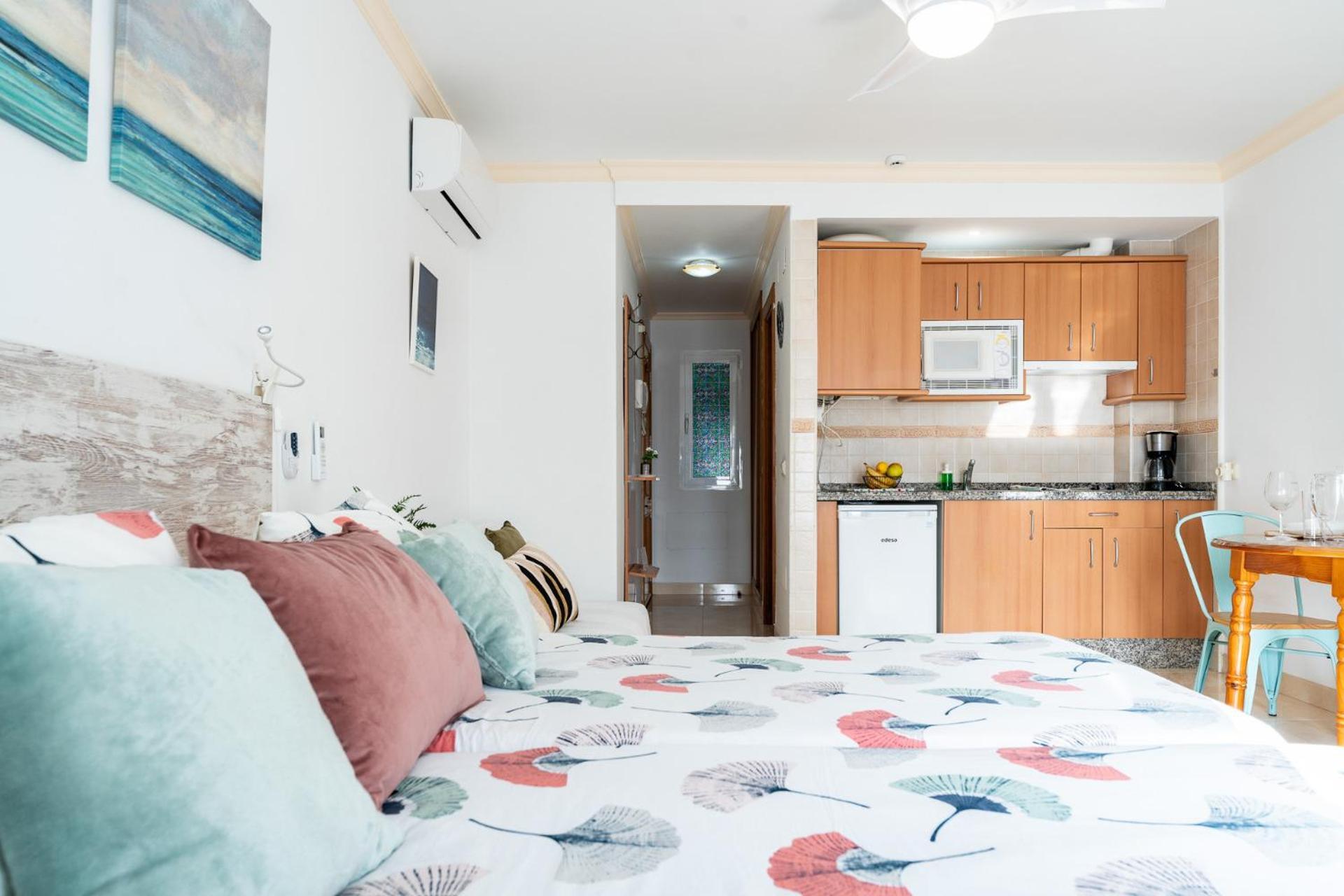 Malagasuite El Levante Apartments Торремолінос Екстер'єр фото